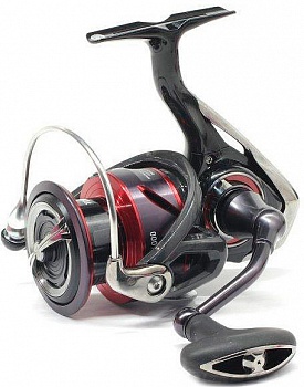 katushka_daiwa_20_fuego_lt_6000_b